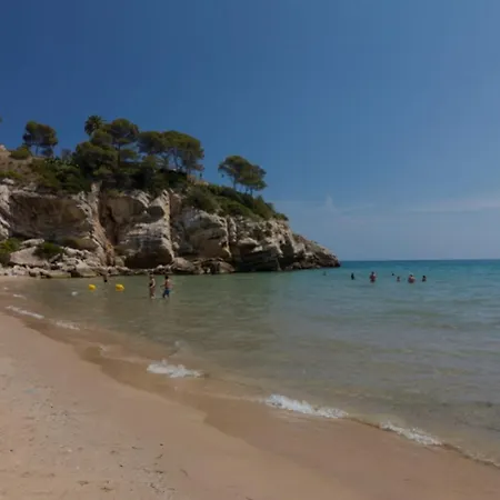 Cerca Cala Crancs Playa דירה סאלו