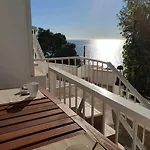 Cerca Cala Crancs Playa Apartman Salou