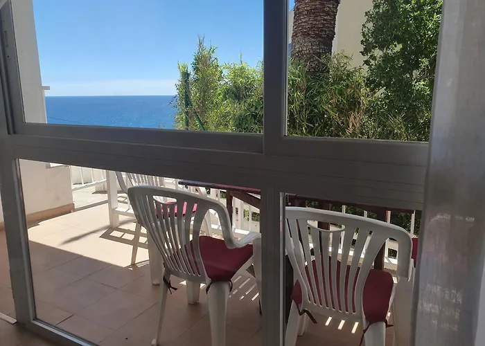 Cerca Cala Crancs Playa Salou